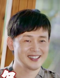 Фото актера Ли Е