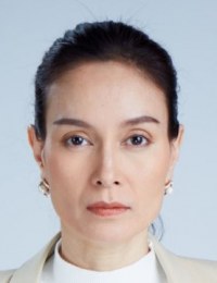 Фото актера Ум Апасири Нитибон