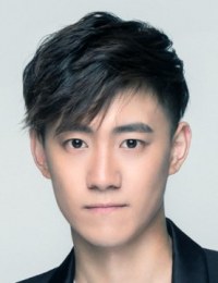 Фото актера Ян Цзы Дун