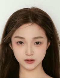 Фото актера Дун Юэ Юй