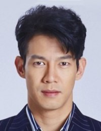 Фото актера Нат Девахастин На Аюттайя