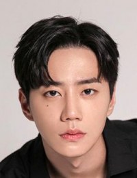 Фото актера Ли Джун Ён