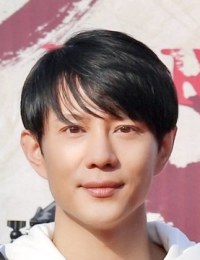 Фото актера Ян Тун