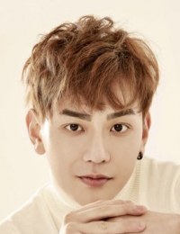 Фото актера Энсон Цю