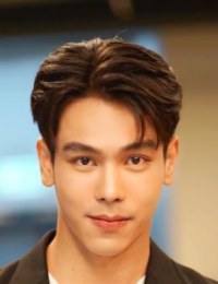 Фото актера Три Поропат Сричайорндеча