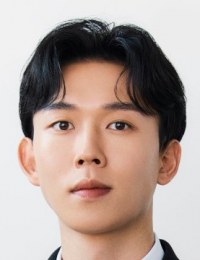 Фото актера Юн Джун Сок