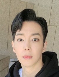 Фото актера Ким Дон Хо