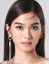 Фото актера Прапай Рамида Тирапат