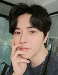 Фото актера Пак Тэ Джун