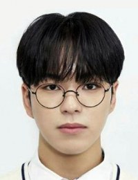 Фото актера Юн Джэ Хёк