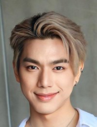 Фото актера Брайт Норрапхат Вилайпан