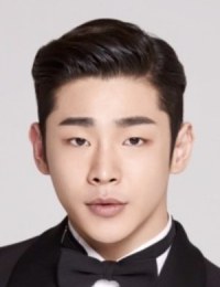 Фото актера Ли Сын Иль