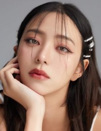 Фото актера Ньюклиар Ханса Джунгвиваттанавонг