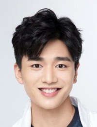 Фото актера И Да Цянь