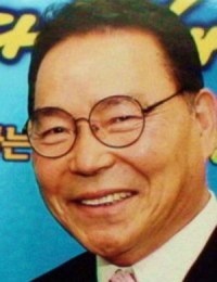 Фото актера Ли Ён Ху