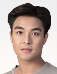 Фото актера Парит Тимтонг