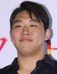 Фото актера Чхве Джун Ха