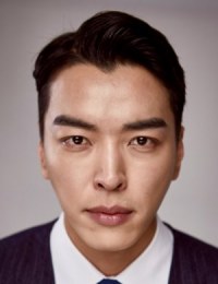 Фото актера Ли У Джу