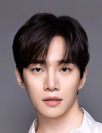 Фото актера Ли Джун Хо