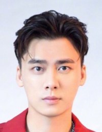 Фото актера Ли И Фэн