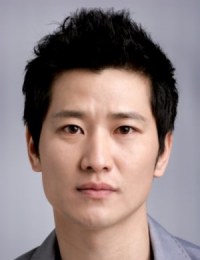 Фото актера Ким Ён Мин