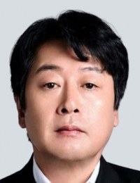 Фото актера Ким Юн Сок