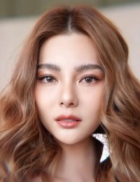 Фото актера Дью Арисара Тонгборисут