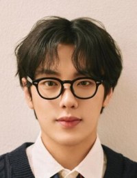 Фото актера Юн Хён Су