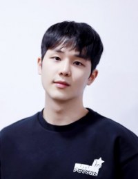 Фото актера Пэ Хён Джун