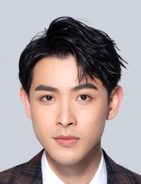 Фото актера Саймон Лян