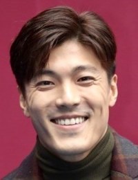 Фото актера Ли Джэ Юн